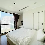 Vinhomes Royal City - By Bay Luxury