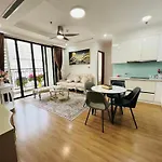 Vinhomes Royal City - By Bay Luxury
